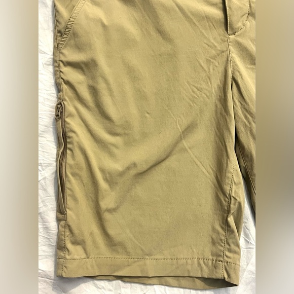 Eddie Bauer Men's Nylon Blend Tan Shorts w Pockets Size 33 - Picture 4 of 14